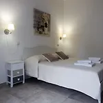 Roof Garden Bed & Breakfast