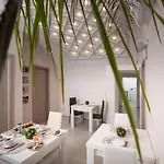 Roof Garden 4*