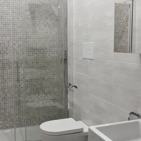 Roof Garden Frühstückspension 4*