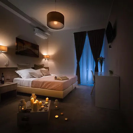 Roof Garden Bed and breakfast 4*